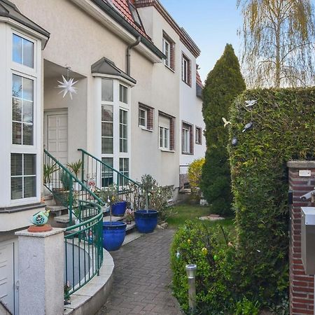 2 Bedroom Lovely Home In Berlin Eksteriør billede